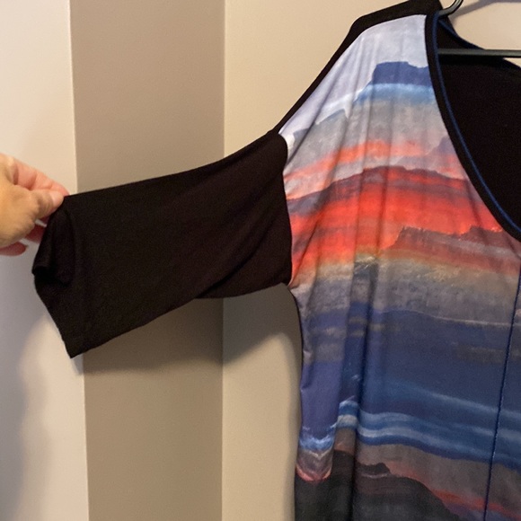 Ladies Tunic Top - Picture 2 of 7